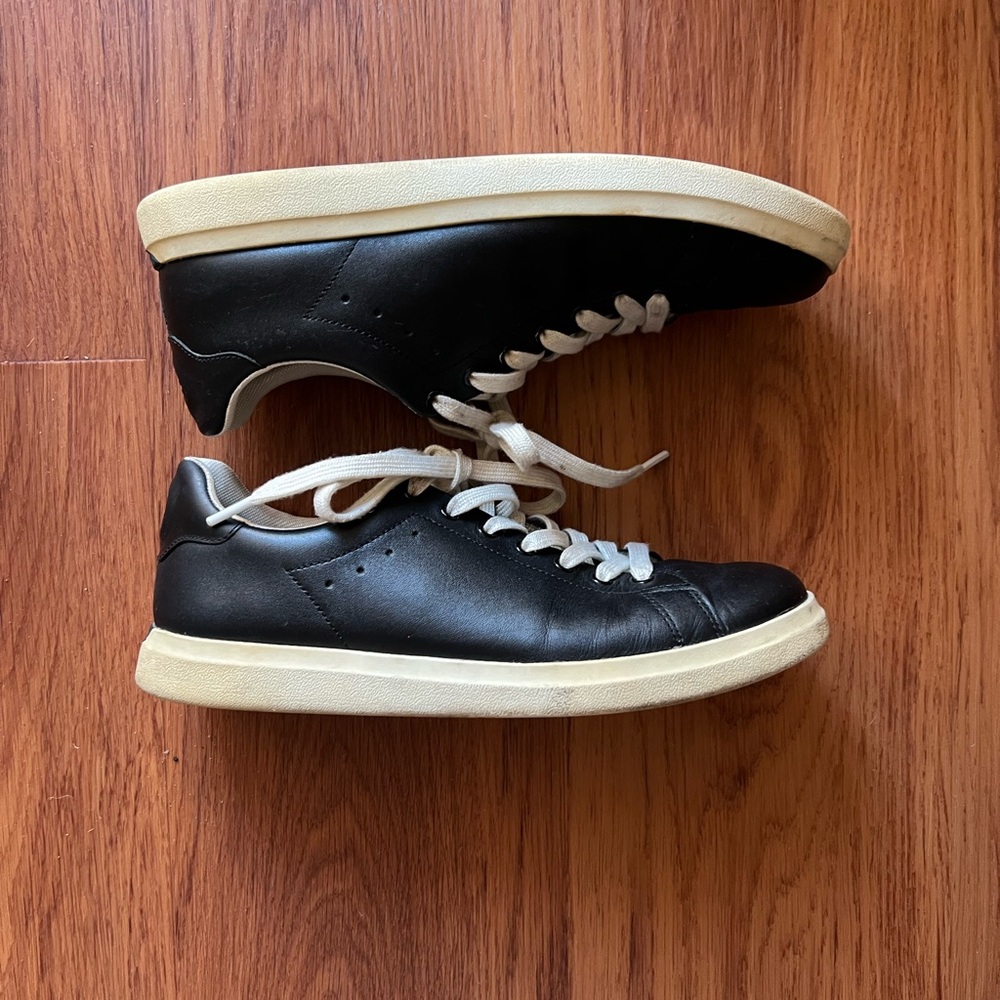 Tory Burch Black and White Sneakers - Picture 4 of 12